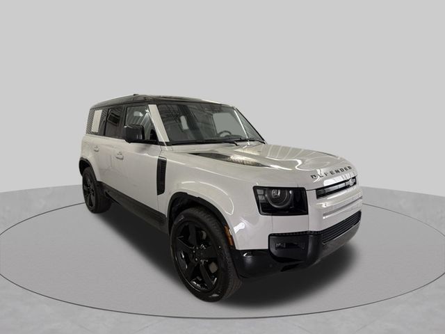 New 2026 Land Rover Defender 110 X-Dynamic SE AWD/4WD image 3