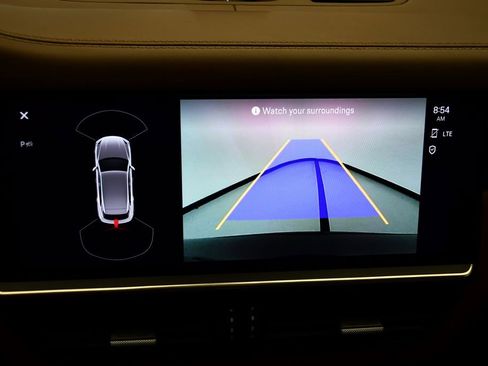 Used 2023 Porsche Cayenne Platinum Edition image 31