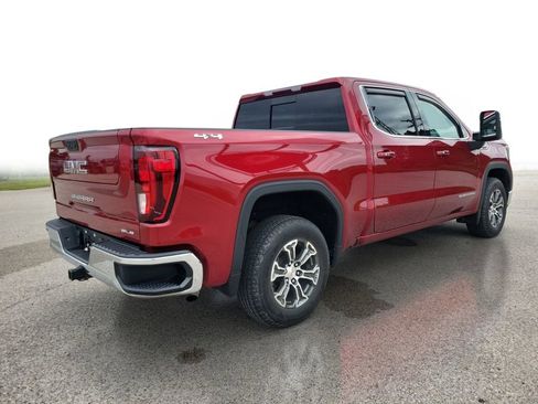 Used 2021 GMC Sierra 1500 SLE w/ Max Trailering Package AWD/4WD image 4