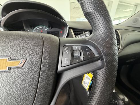 Used 2020 Chevrolet Trax LS w/ Tint and Cruise Package FWD image 13