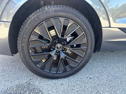 Used 2024 Audi Q8 e-tron Prestige AWD/4WD image 16
