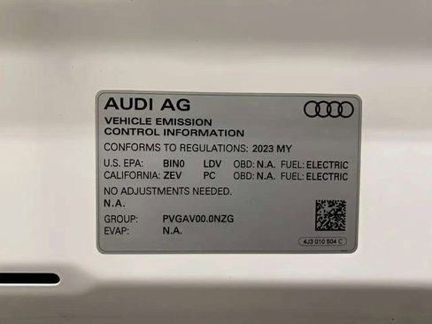 Used 2023 Audi RS e-tron GT w/ Carbon Performance Package image 82