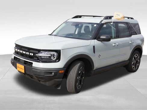 Certified 2023 Ford Bronco Sport Outer Banks w/ Tech Package AWD/4WD image 11