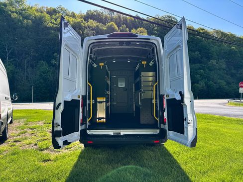 New 2026 Ford Transit 350 148 High Roof RWD image 9