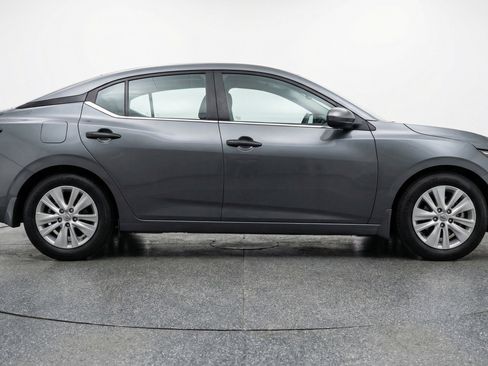 Used 2025 Nissan Sentra S FWD image 11