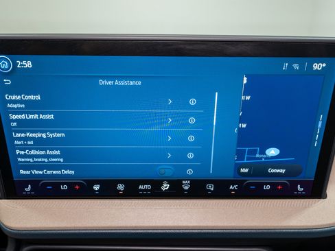 Used 2025 Ford Maverick Lariat w/ 4K Tow Package image 22