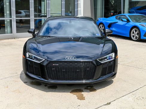Used 2018 Audi R8 V10 plus AWD/4WD image 2