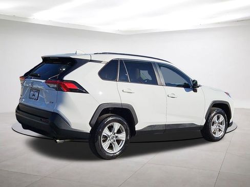 Used 2020 Toyota RAV4 XLE image 7