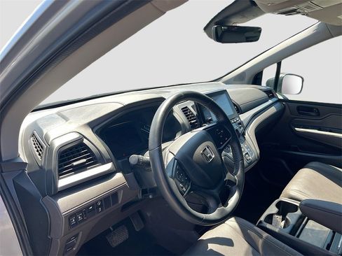 Used 2024 Honda Odyssey EX-L image 21