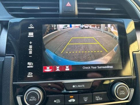 Used 2018 Honda Civic Touring image 16