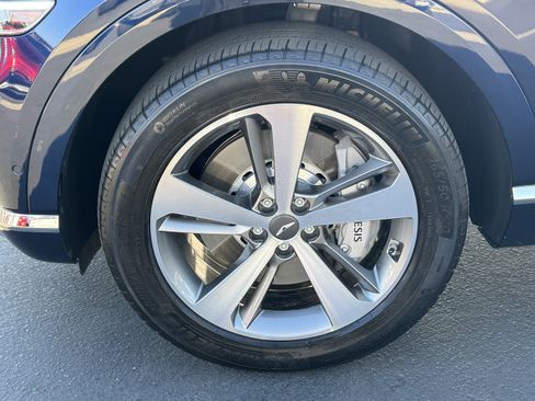 Used 2023 Genesis GV80 2.5T w/ Prestige 20" Package image 12