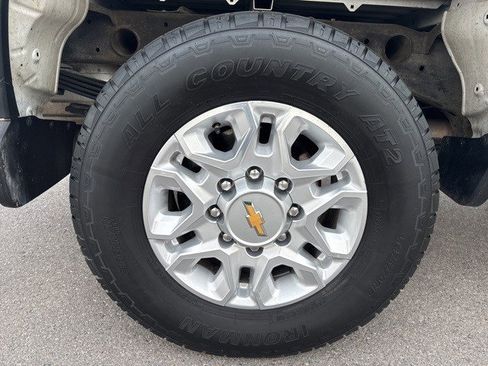 Used 2022 Chevrolet Silverado 2500 LT w/ Fleet Comfort Package image 19