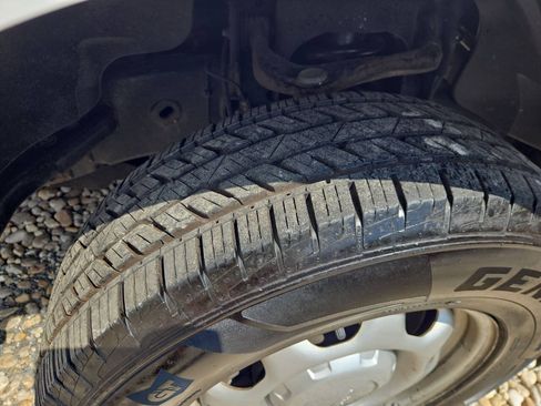 Used 2017 Ford F150 XL w/ Equipment Group 101A Mid RWD image 10
