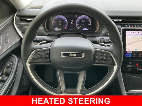 Used 2023 Jeep Grand Cherokee L Limited AWD/4WD image 6