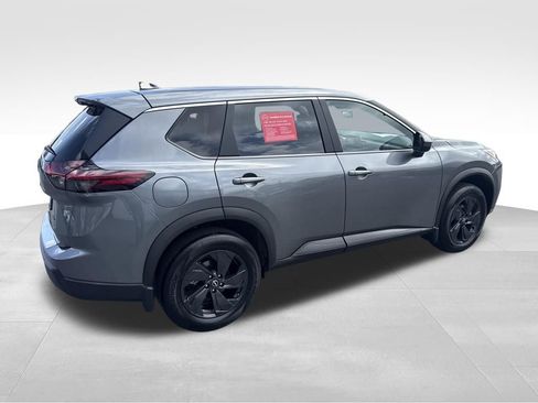 Used 2026 Nissan Rogue SV w/ Cold Weather Package image 7