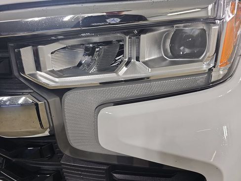 Certified 2022 Chevrolet Silverado 1500 LT AWD/4WD image 36