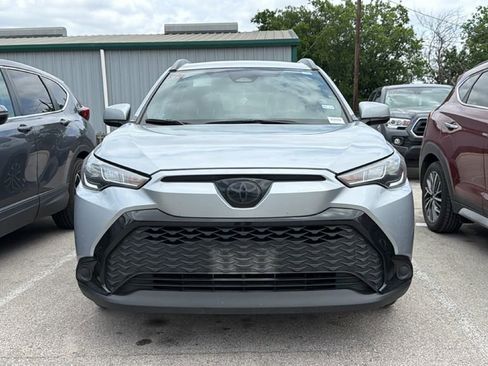 Used 2023 Toyota Corolla Cross AWD Hybrid image 2