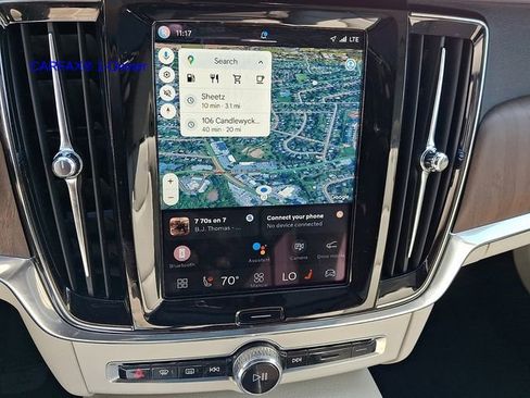 Used 2022 Volvo V90 B6 Cross Country w/ Advanced Package image 18