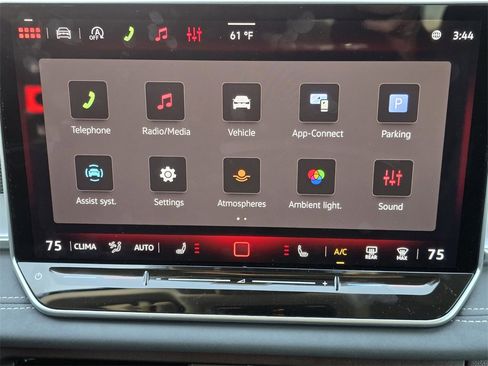 New 2026 Volkswagen Tiguan SE image 13