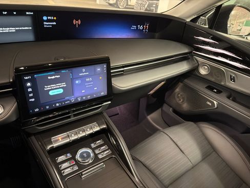 New 2026 Lincoln Nautilus Reserve AWD/4WD image 23