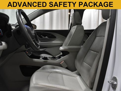 Used 2020 GMC Terrain Denali w/ Denali Premium Package image 3