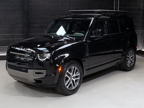 Used 2023 Land Rover Defender 110 X-Dynamic SE AWD/4WD image 5