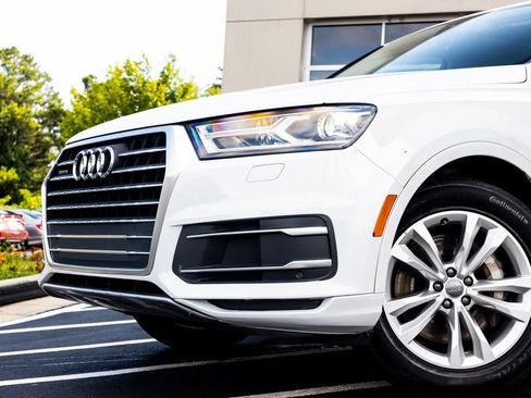 Used 2019 Audi Q7 2.0T Premium w/ Convenience Package AWD/4WD image 3
