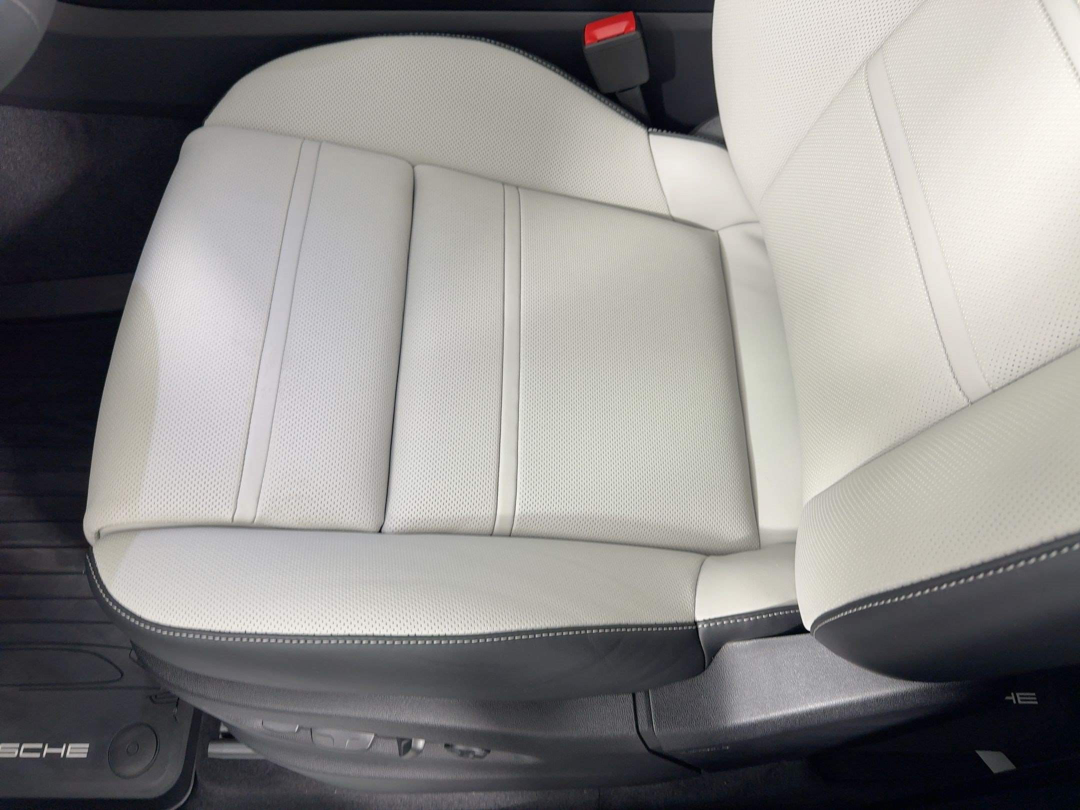 Certified 2026 Porsche Cayenne Coupe AWD/4WD image 15