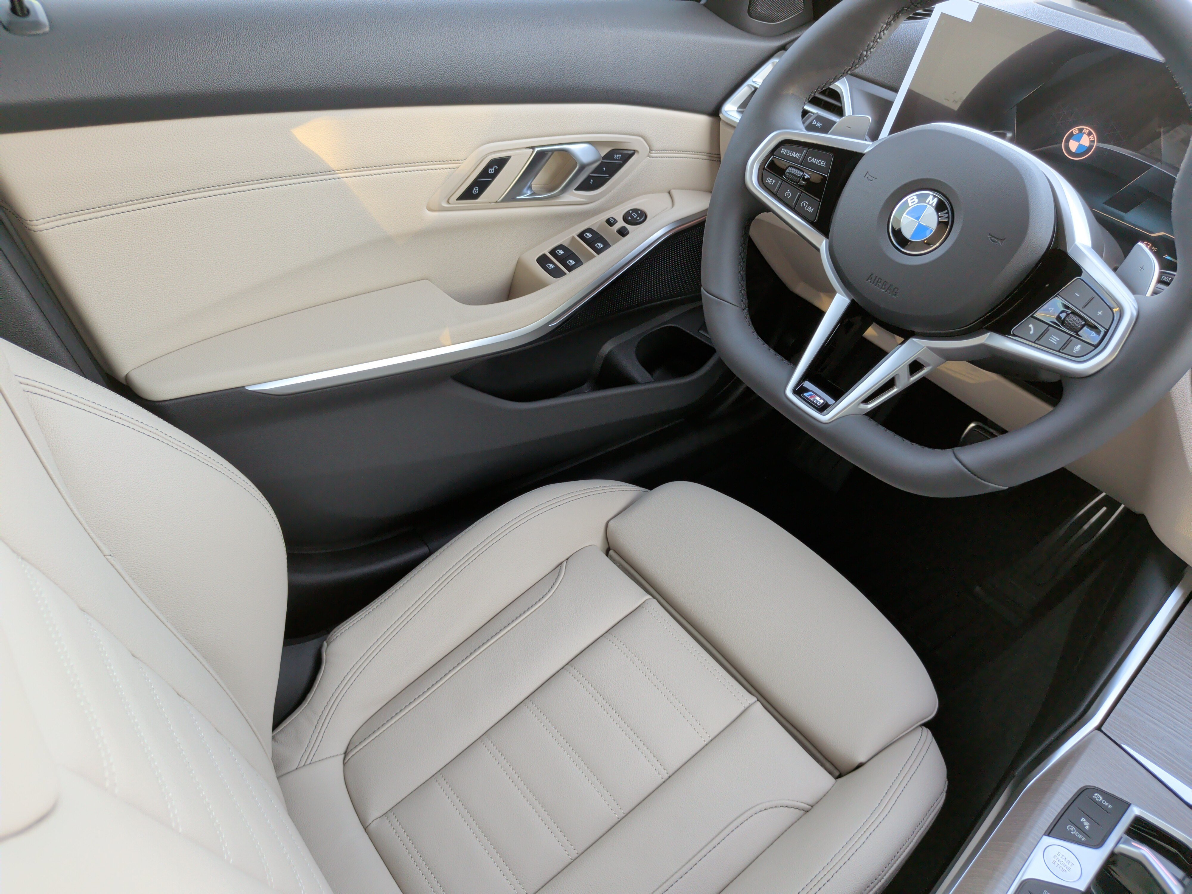 Certified 2026 BMW 330i Sedan w/ M Sport Package RWD image 34