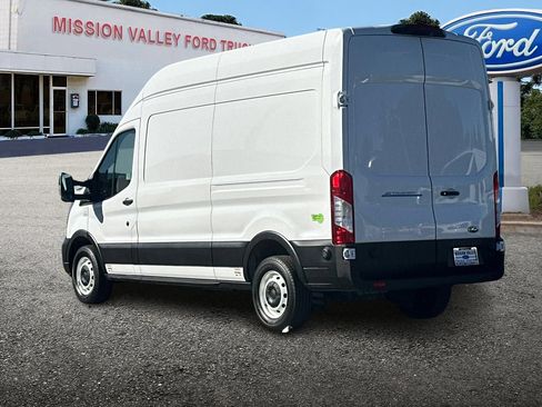 Used 2022 Ford E-Transit 148 High Roof w/ Load Area Protection Package RWD image 6