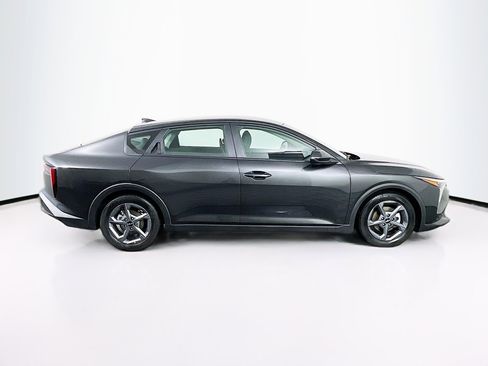 Used 2025 Kia K4 LXS image 10