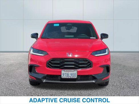 Used 2025 Honda HR-V Sport image 3