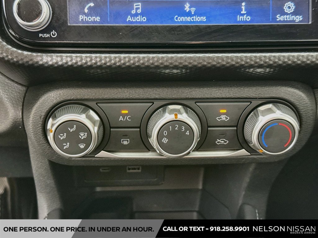 Used 2024 Nissan Kicks SV FWD image 15