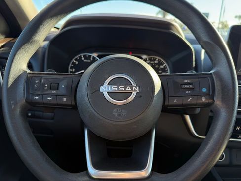 Certified 2023 Nissan Rogue SV image 22