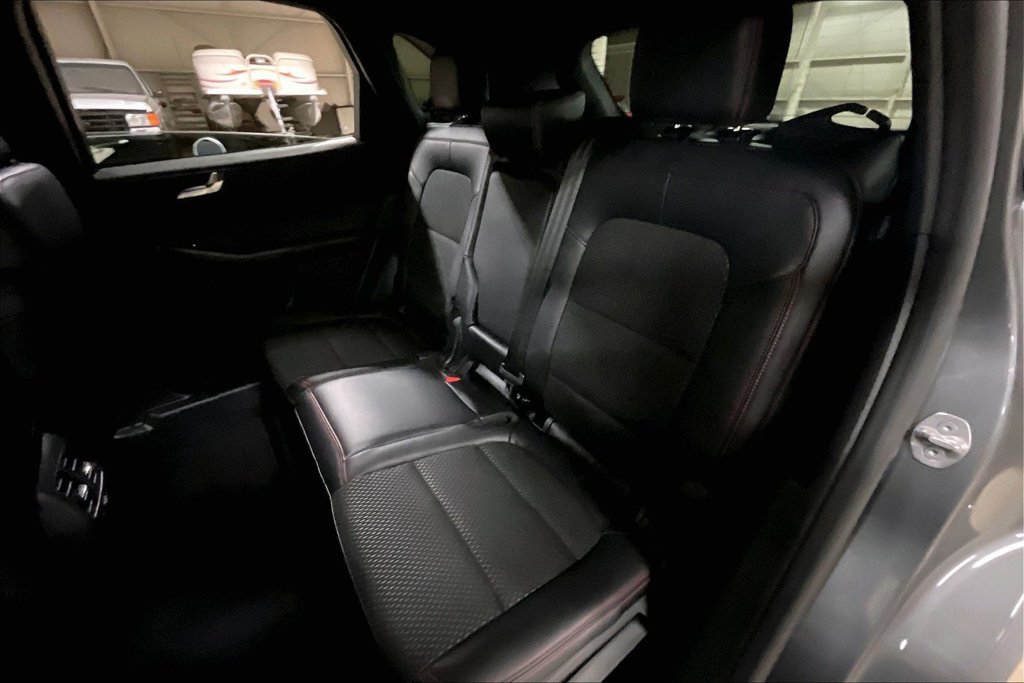 Certified 2025 Ford Escape ST-Line Elite AWD/4WD image 24