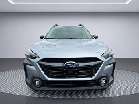 Used 2024 Subaru Outback Premium AWD/4WD image 11