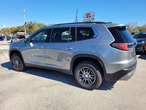 Certified 2025 GMC Acadia Elevation image 12