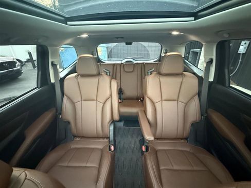 Used 2025 Subaru Ascent Touring image 4
