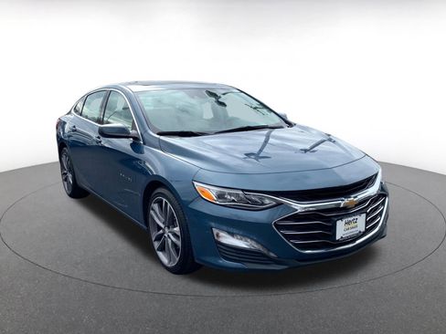 Used 2024 Chevrolet Malibu LT image 1