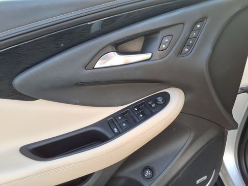 Used 2016 Buick Envision Premium AWD/4WD image 8