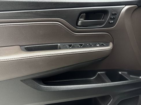 Used 2019 Honda Odyssey EX-L image 35