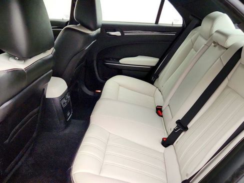 Used 2020 Chrysler 300 S AWD/4WD image 22