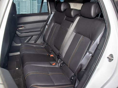 Used 2025 MAZDA CX-50 AWD 2.5 S w/ Premium Plus Pkg image 7