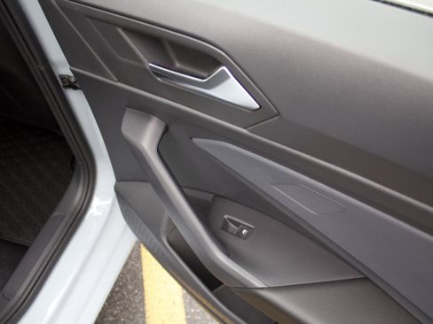 New 2026 Volkswagen Jetta SE image 28