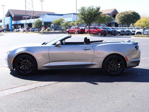 Used 2023 Chevrolet Camaro LT w/ RS Package image 34