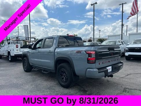 Used 2025 Nissan Frontier PRO-4X AWD/4WD image 5