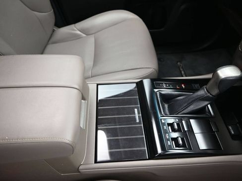 Certified 2021 Lexus GX 460 Premium w/ Premium Package AWD/4WD image 29