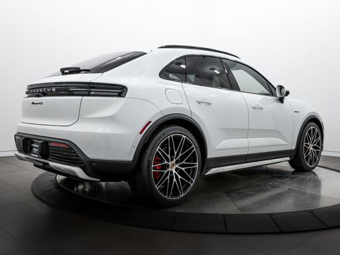 New 2025 Porsche Macan 4S Electric image 7