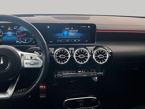 Used 2020 Mercedes-Benz CLA 250 image 6