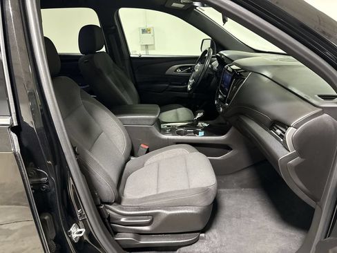 Used 2022 Chevrolet Traverse LT AWD/4WD image 21